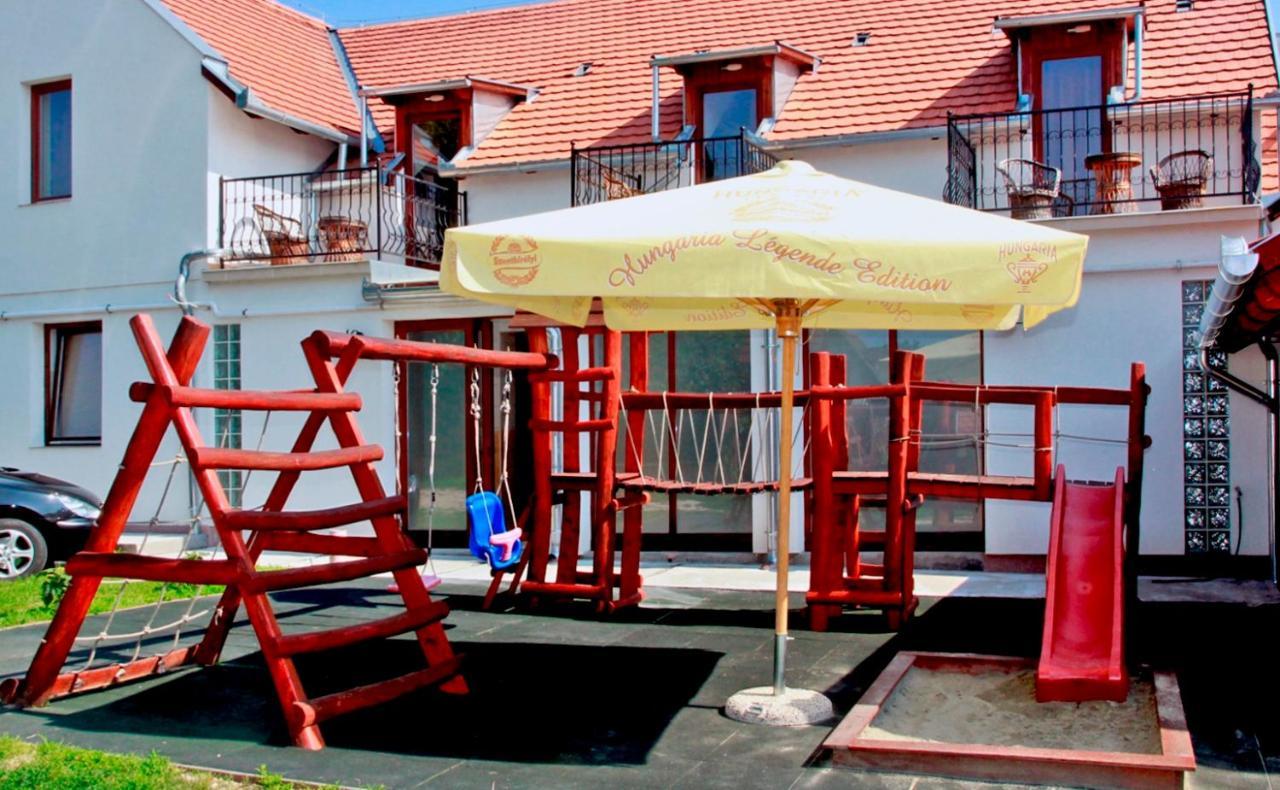 Bed and Breakfast Polgar Panzio à Villány Extérieur photo