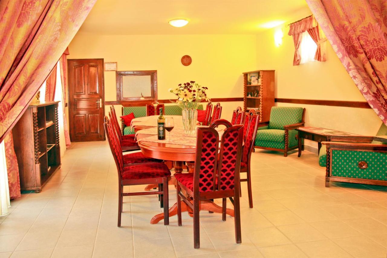 Bed and Breakfast Polgar Panzio à Villány Extérieur photo